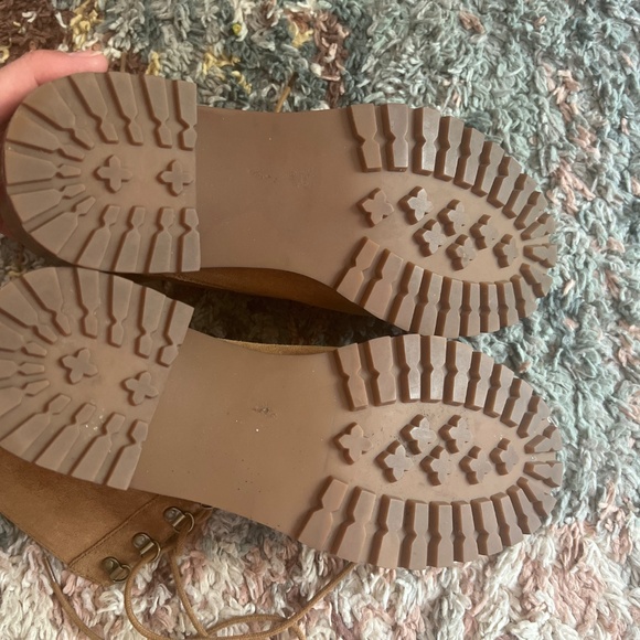 EUC Madewell LEATHER JULIEN Lug combat boots
👢 - Picture 7 of 14